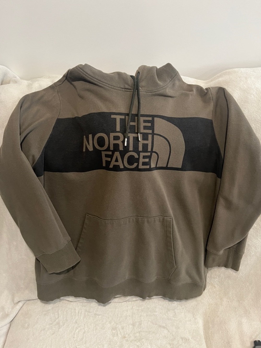 The North Face women’s Olive Green Crewneck Logo Sweatshirt